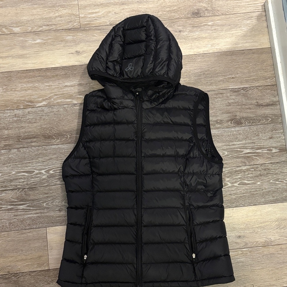TNA Black Quilted Hooded Vest